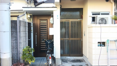 【神戸鷹取店】　隣の玄関に魅せられて...　『玄関リフォーム工事』
